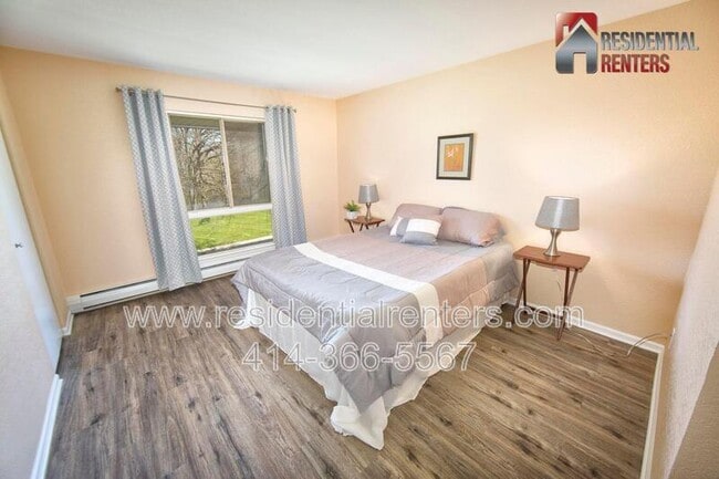 Building Photo - 4000 W Rivers Edge Cir