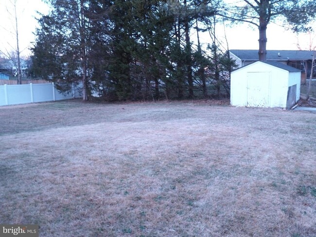 Building Photo - 12500 Sturdee Dr