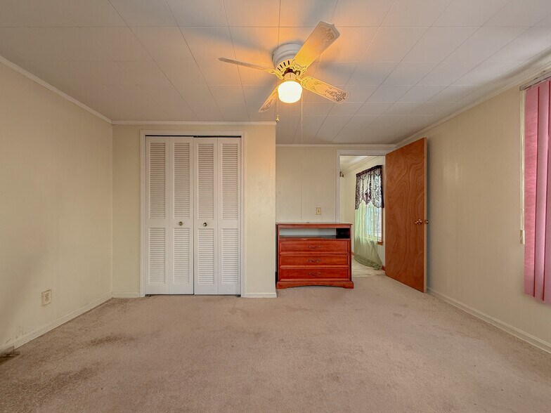 Building Photo - 7318 Friendsville Rd