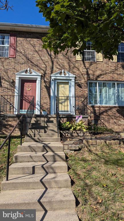 Building Photo - 138 Parkside Dr