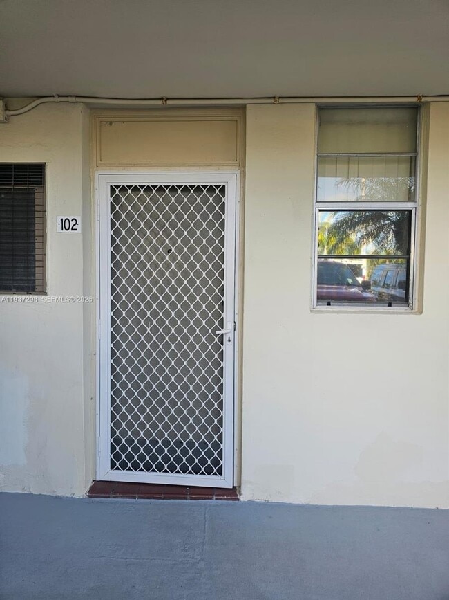 Building Photo - 3000 Marcos Dr