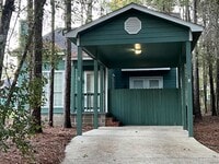 Building Photo - 68 Summer Oaks Dr