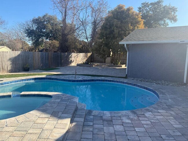 Building Photo - 8515 Peppercorn Dr