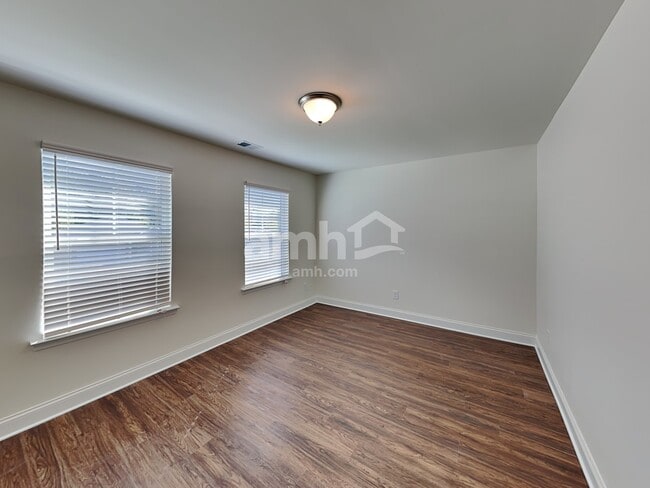 Building Photo - 6192 Bridlewood Ln