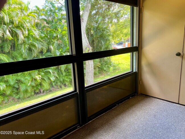 Building Photo - 2369 Golf Lake Cir