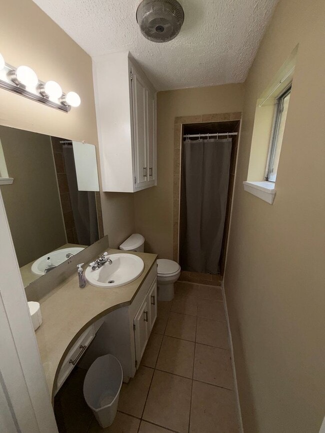 Building Photo - 5313 Carriage Ln