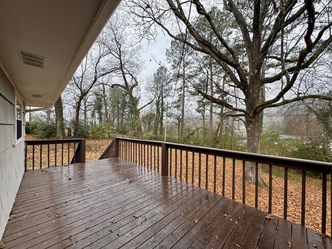 Building Photo - 3906 Forest Highland Cir