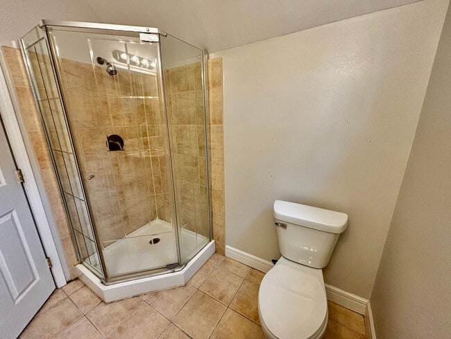 Building Photo - Italian Estates Property Management