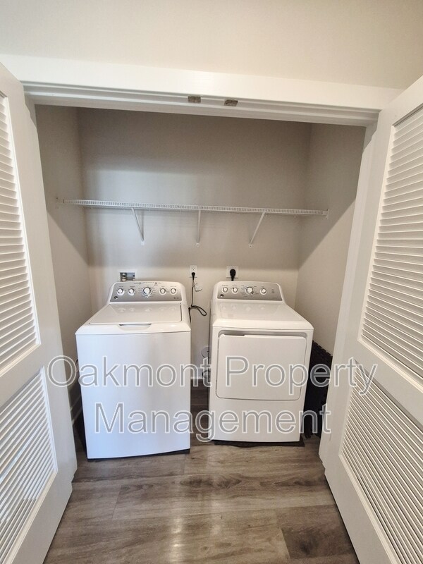 Building Photo - 3700 Maze Runner Dr