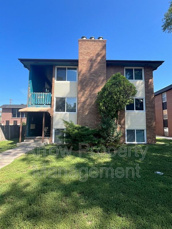 Building Photo - 660 S 20th St