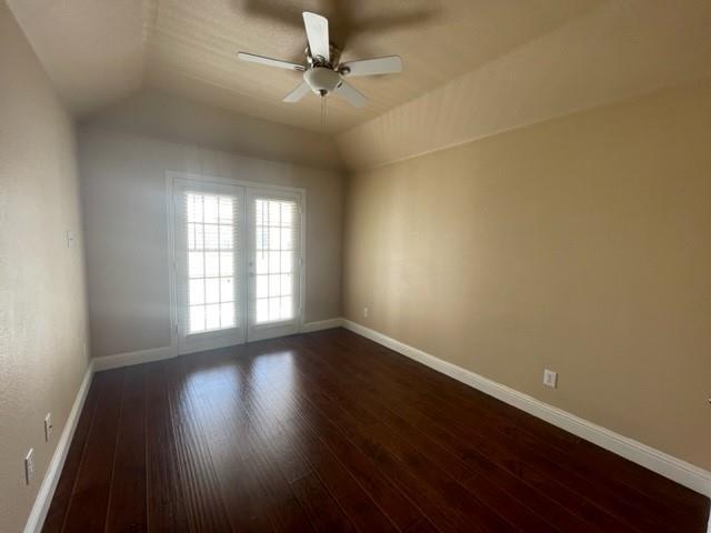 Building Photo - 10253 Lakeview Dr