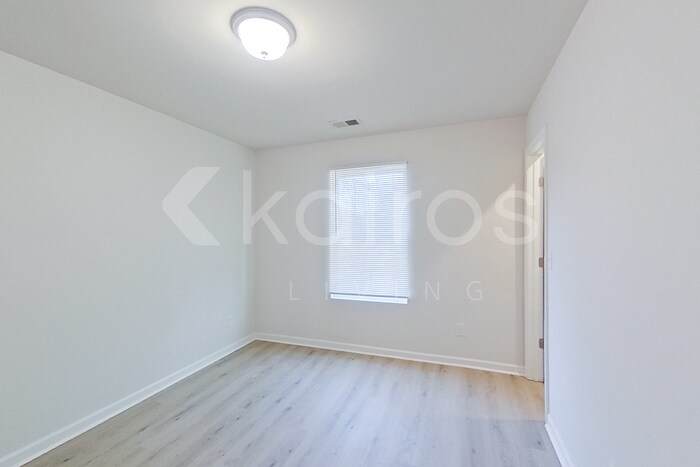 Building Photo - 234 Fox Chase Wy