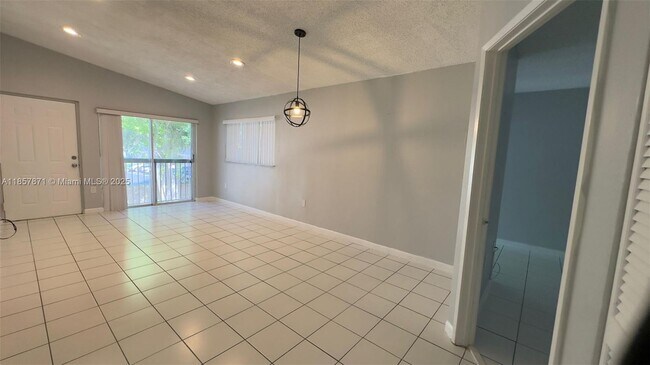 Building Photo - 7611 SW 153rd Ct