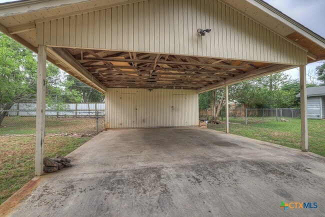 Building Photo - 334 Craddock Ave
