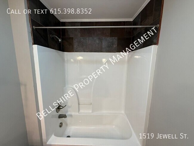 Building Photo - 1519 Jewel St