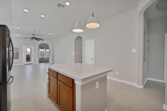 Building Photo - 1717 Prosperity Dr