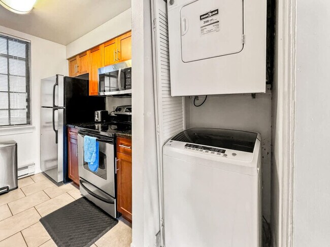 Building Photo - 111-23 N 15th St