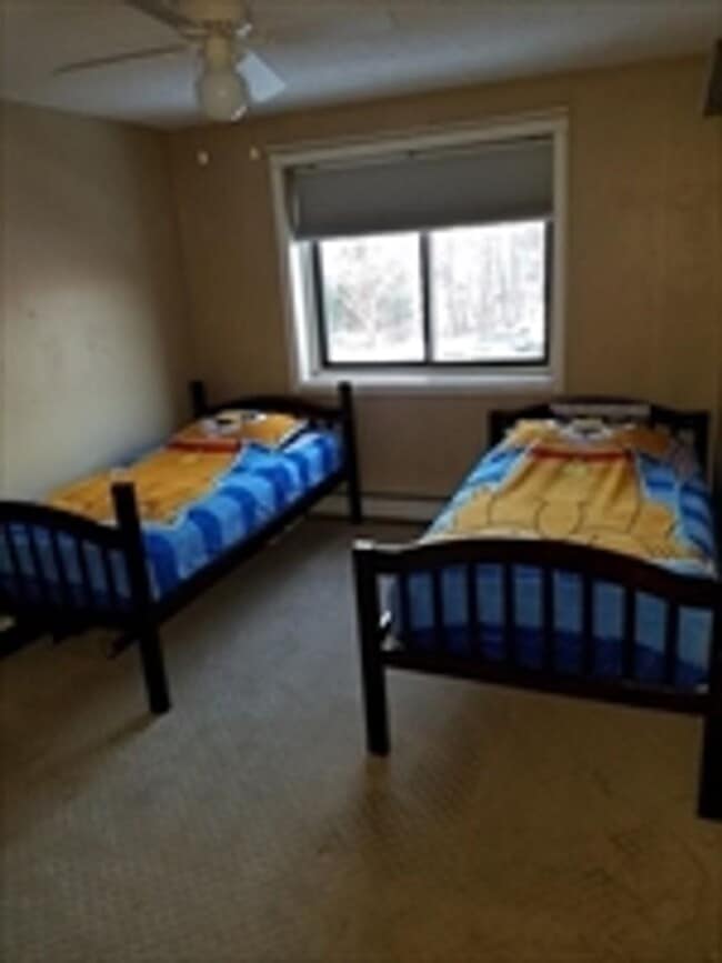 Building Photo - Modern Comfort Meets Convenience in This Stylish Franklin Condo