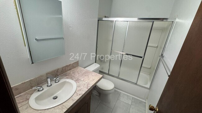 Building Photo - 351 NE 78th Ave