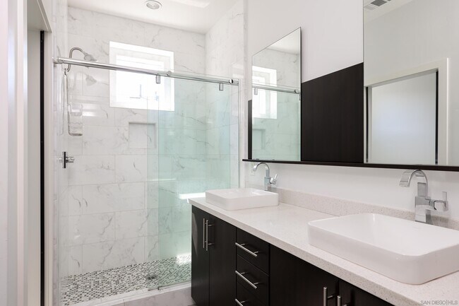 Building Photo - 2434 Via Alta