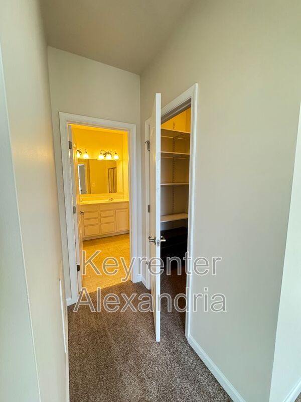 Building Photo - 4834 Dane Ridge Cir