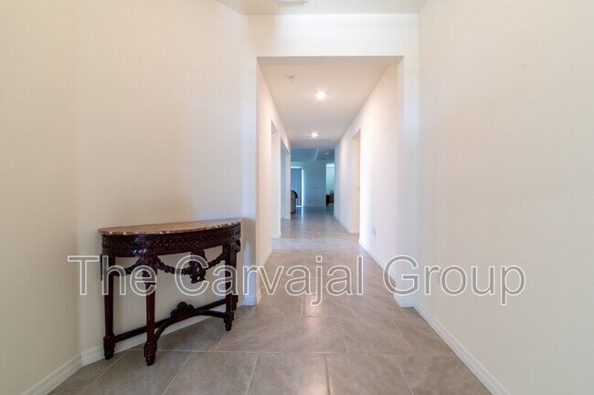 Building Photo - 1813 Walnut Crk Dr