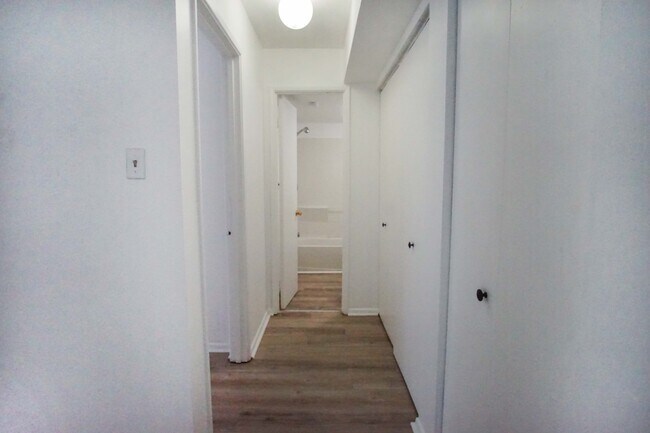 Building Photo - 11402 Cherry Hill Rd