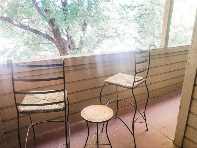 Building Photo - Corporate Furnished Two-Bedroom Condo - Utilities and Wi-Fi, From $1,825 monthly, Minimum of 3 mo...