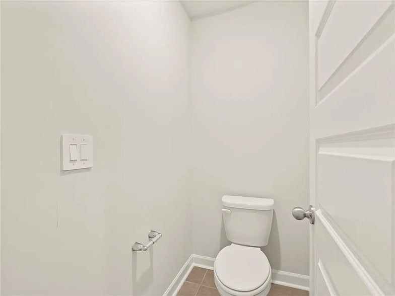 Building Photo - 105 Oval Ct