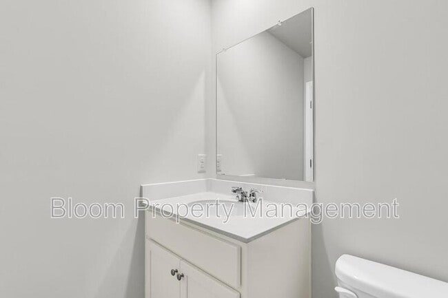 Building Photo - 151 Morning Vw Wy