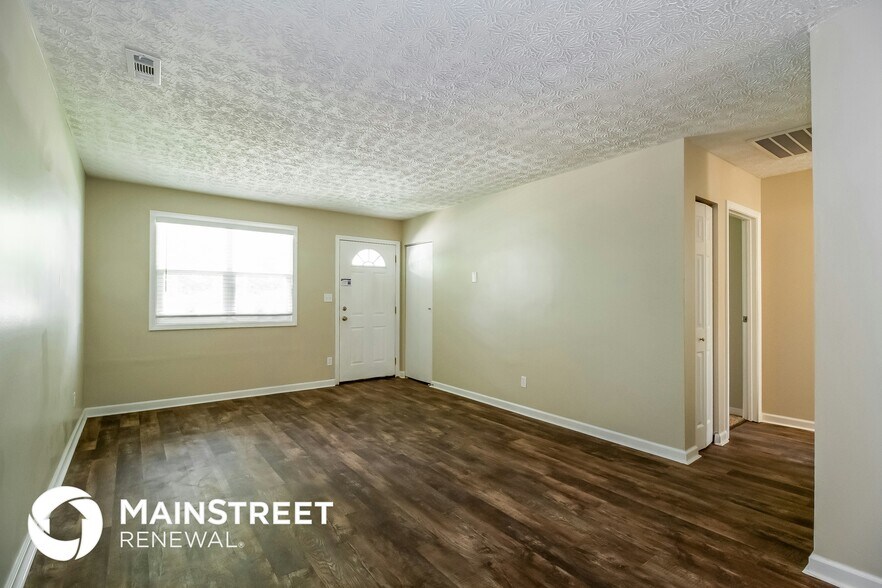 Building Photo - 2495 Willow View Ct