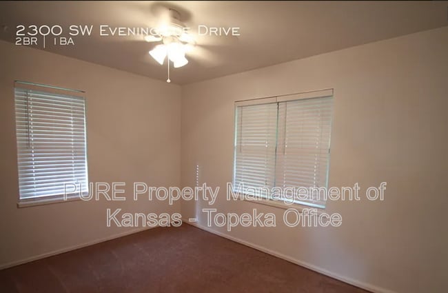 Building Photo - 2300 SW Eveningside Dr