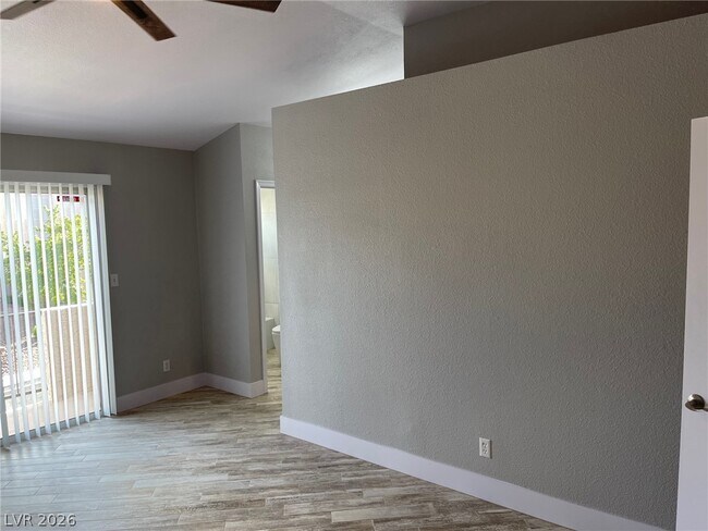 Building Photo - 1701 Empire Mine Dr
