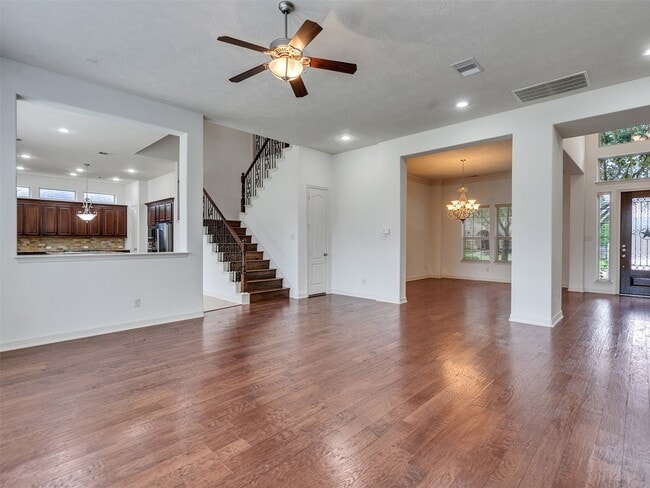 Building Photo - 28003 Iberville Glen Dr