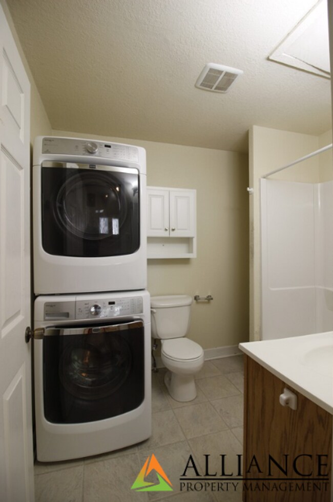 Building Photo - 321 Kearney St