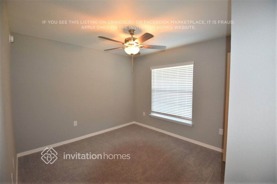 Building Photo - 3810 Willow Ridge Dr