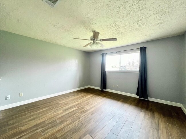 Building Photo - 1338 Holbech Ln
