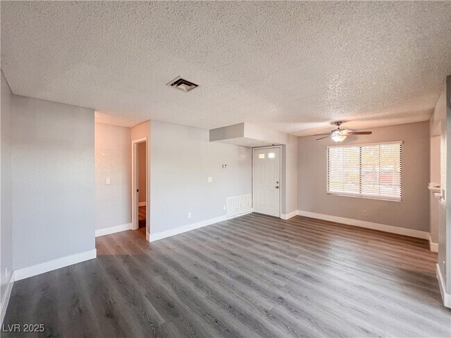 Building Photo - 4842 Nara Vista Way