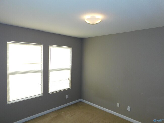Building Photo - 3146 Castlecreek Dr SW