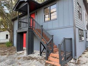 Building Photo - 1772 Martin Pl