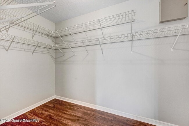 Building Photo - 296 Sandy Run