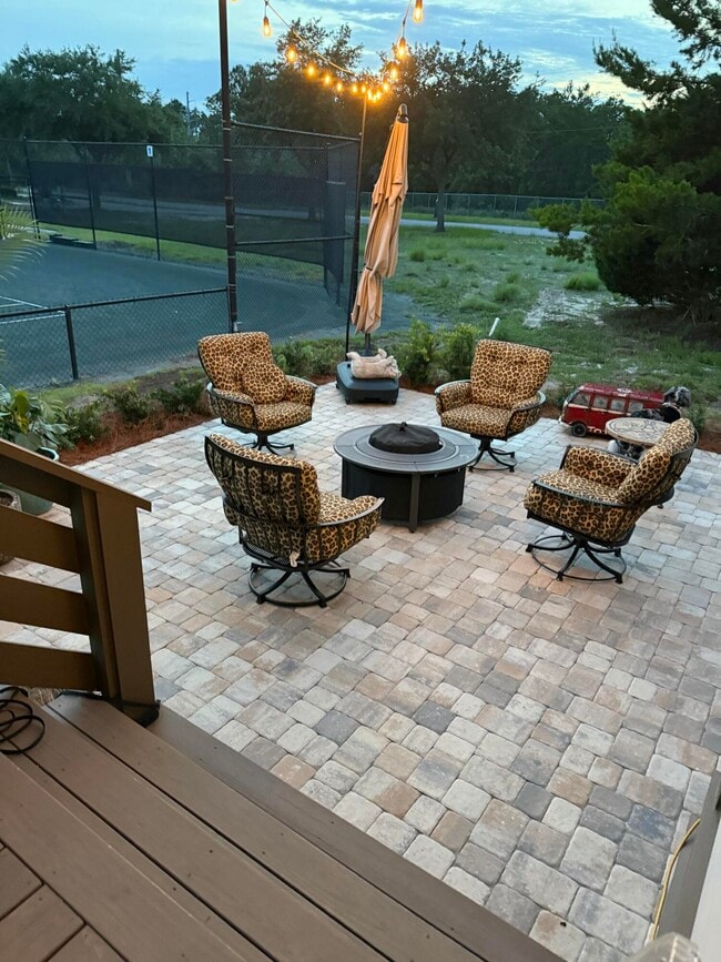 Building Photo - 1411 Courtside Dr