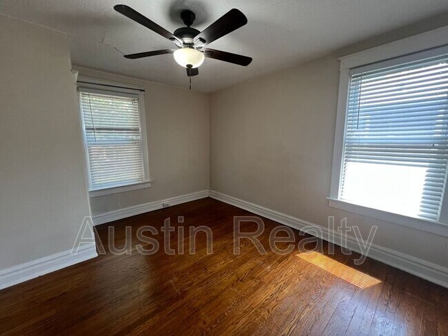 Building Photo - 6565 Arsenal St
