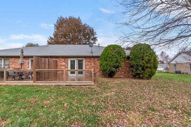Building Photo - 3707/3709 Stonebridge Dr