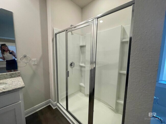 Building Photo - 30837 Semper Dr