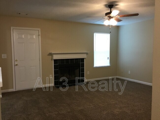 Building Photo - 4132 Ravenwood Ct