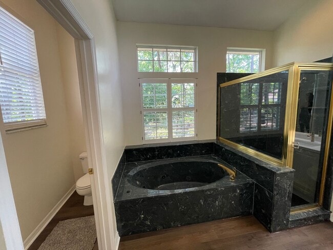 Building Photo - Shenandoah