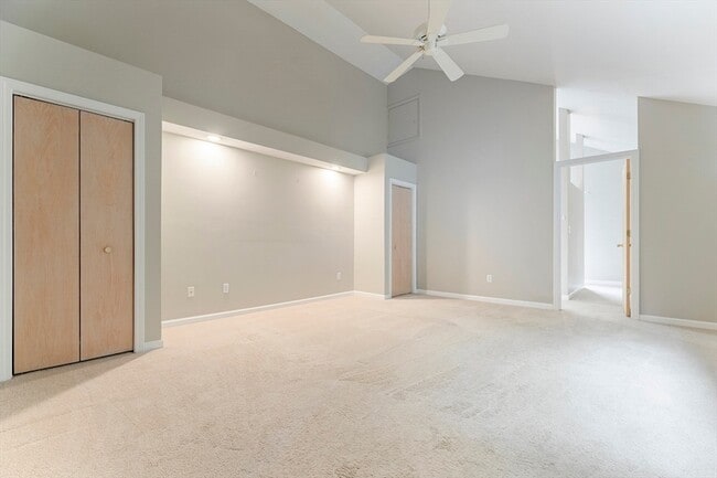 Building Photo - 22 Arrowhead Cir