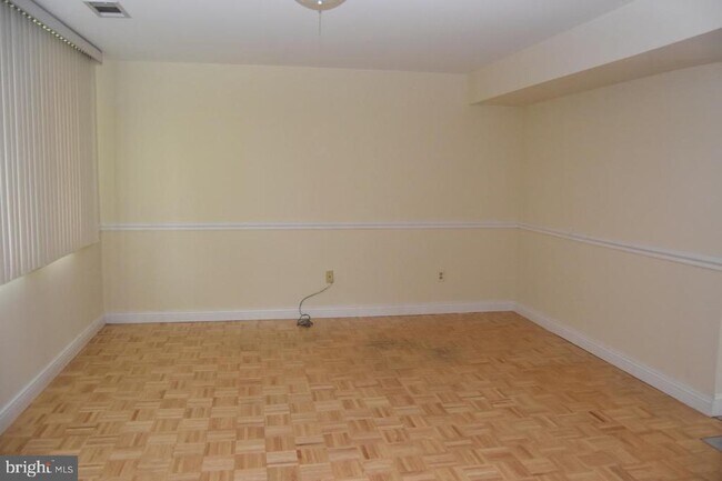 Building Photo - 6820 Cherokee Dr
