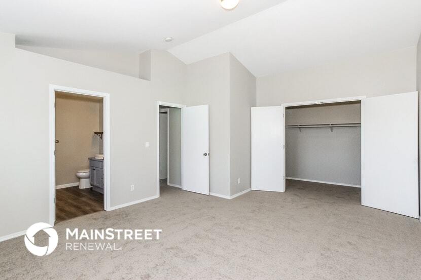 Building Photo - 20112 12th Ave E